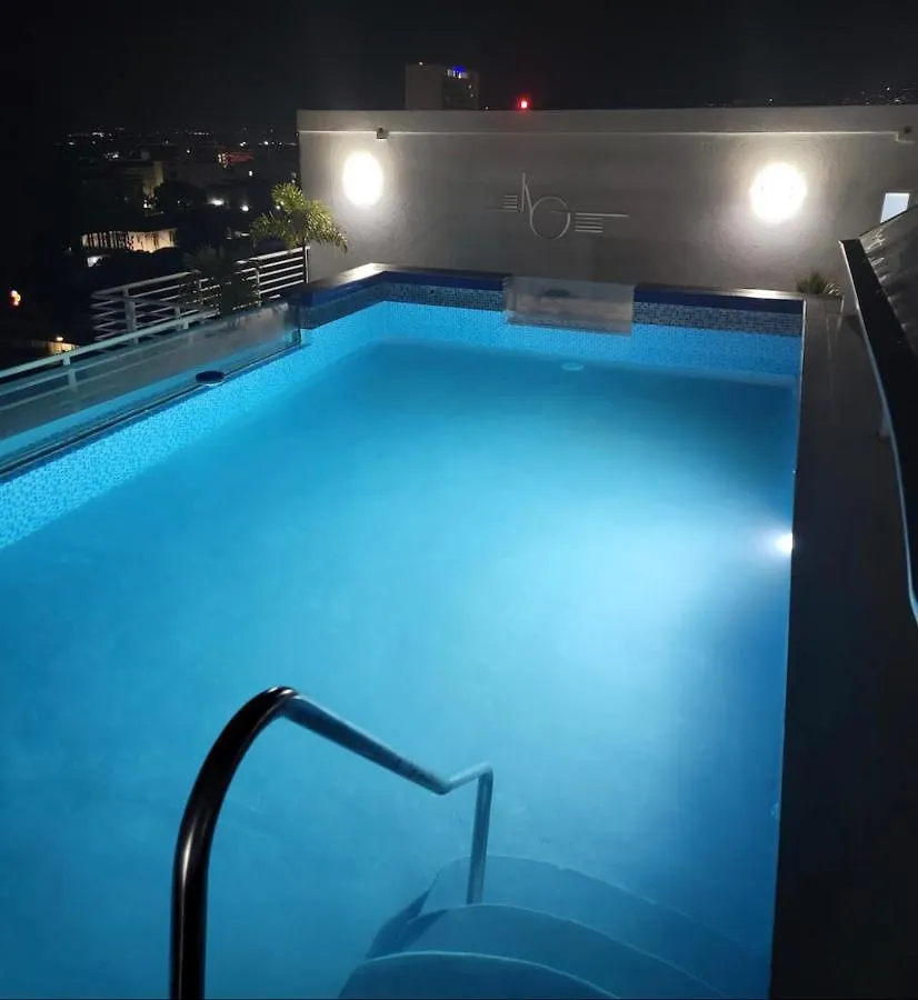 Luxury Apartment With Pool - Kensington Gate - New Kingston