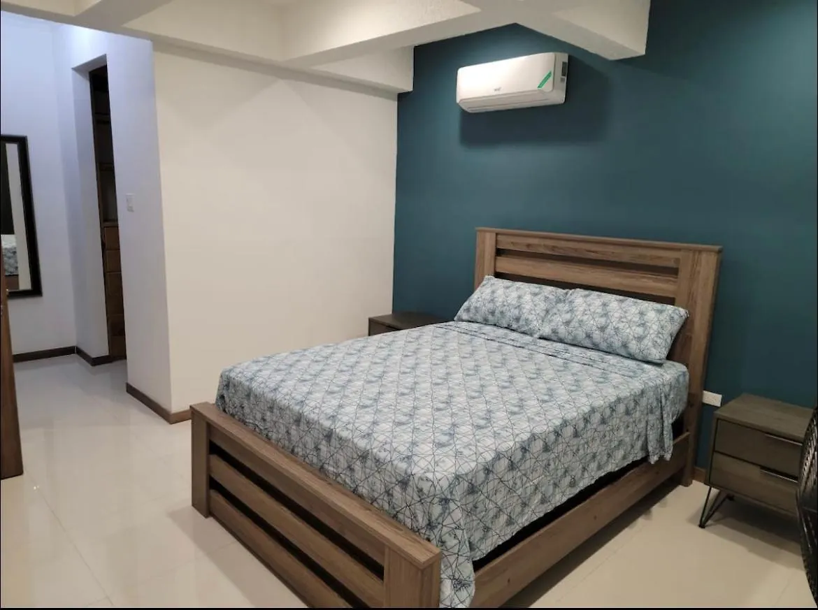 Luxury Apartment With Pool - Kensington Gate - New Kingston 0*,  Jamajka